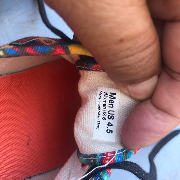 Van’s Rare Classic Lace Up Skate Shoes Mandala Peacock Feather Design Sneakers - Picture 14 of 16